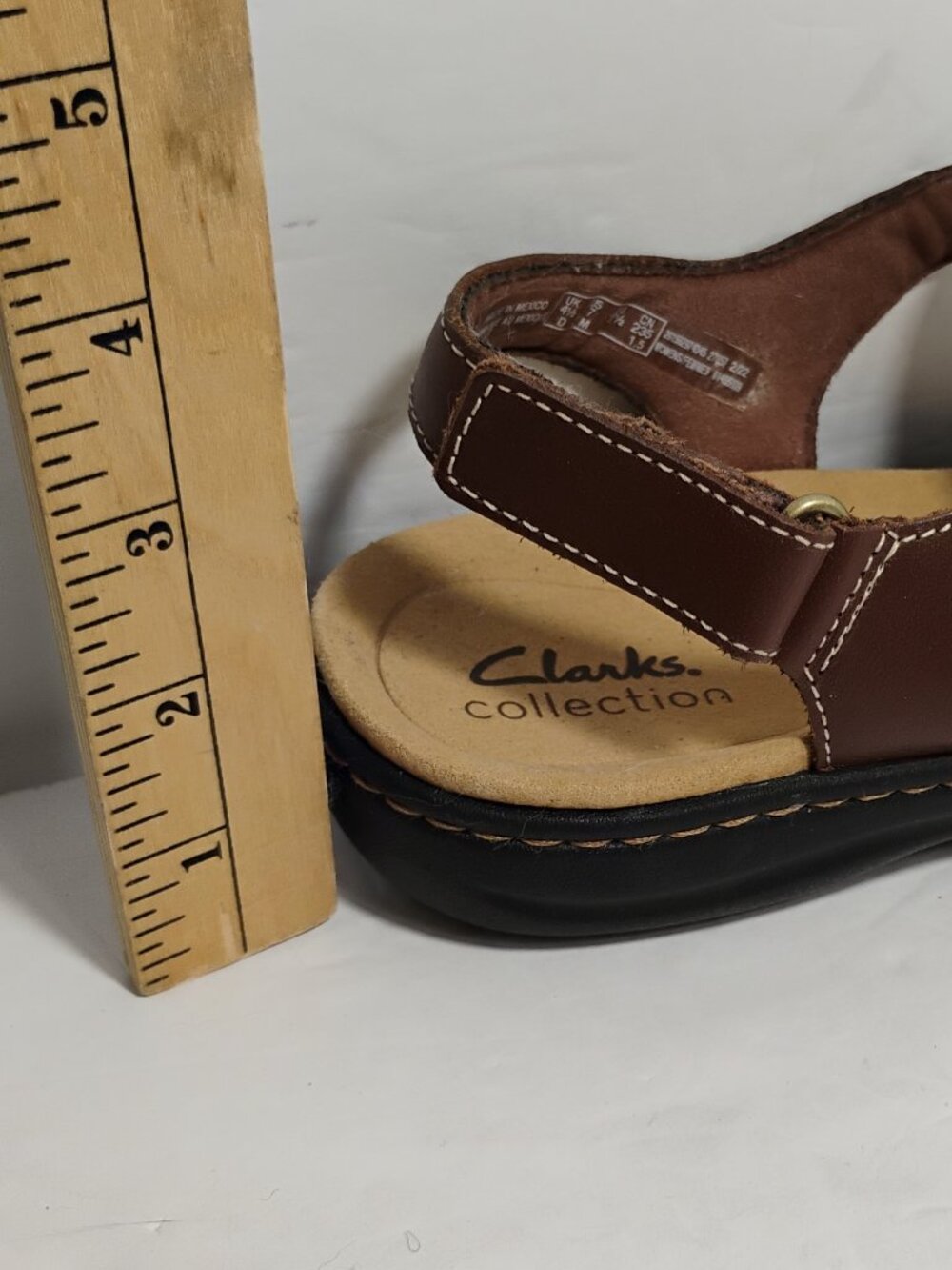 Clarks Womens 7M Sandals Brown Fx Leather EC - Picture 8 of 9